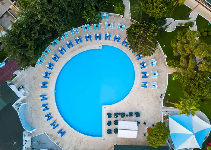 度假村 Amara Family