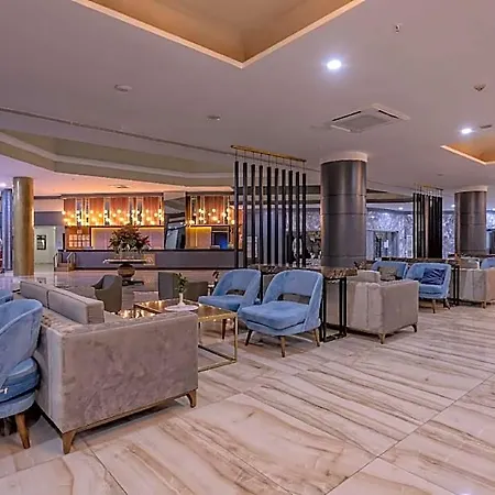 Amara Family 5*