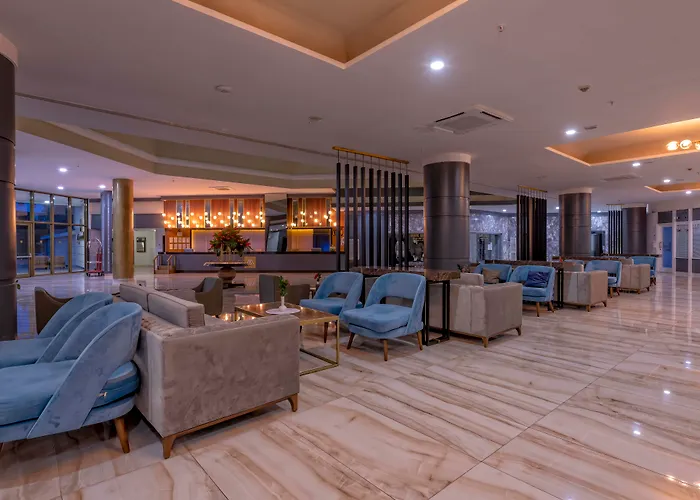 Resort Amara Family Side