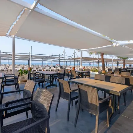 Amara Family سيدي