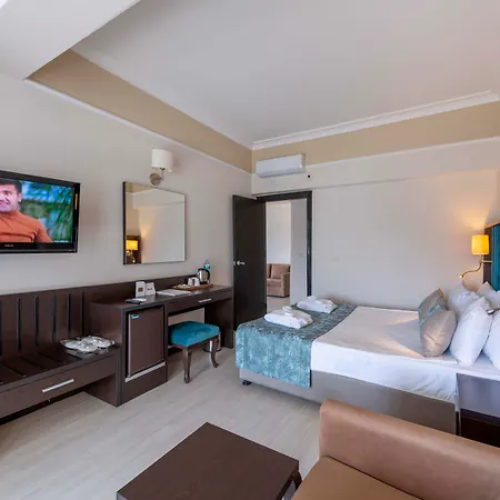 Amara Family منتجع