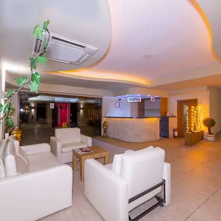 Üdülőközpont Amara Family 5*